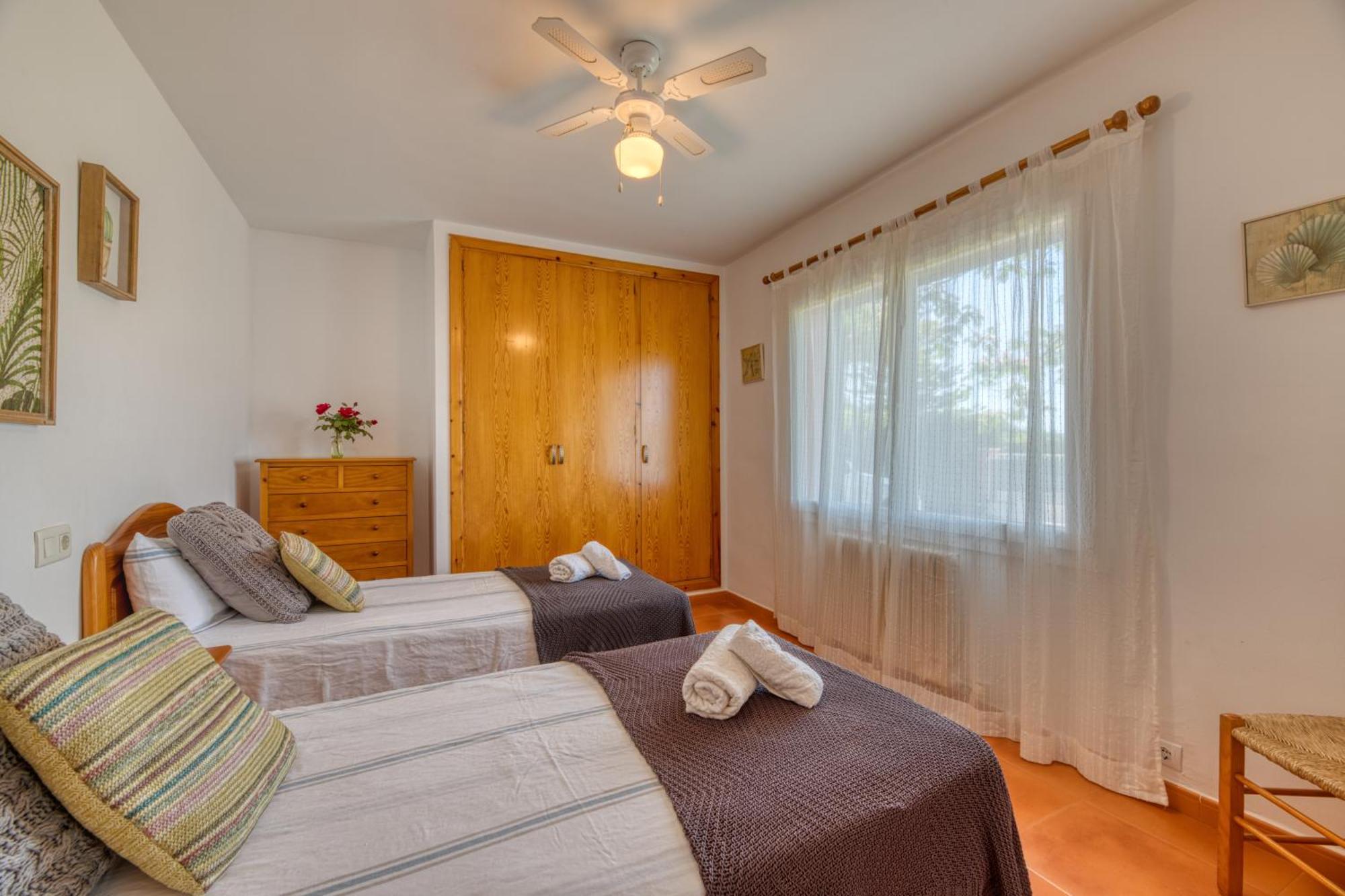 Сasa de vacaciones Kentia Mallorca, Charming And Stylish Close To *