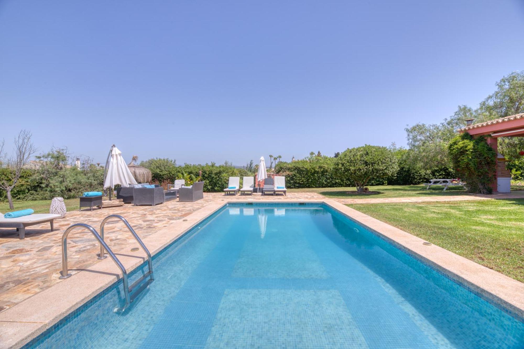Kentia Mallorca, Charming And Stylish Close To Сasa de vacaciones *
